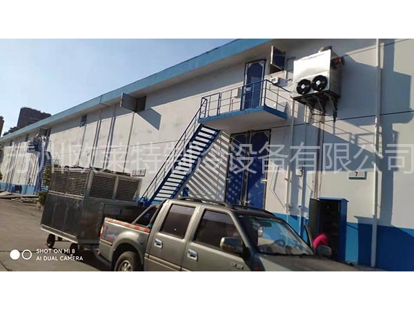 糧面冷卻機組安裝現場